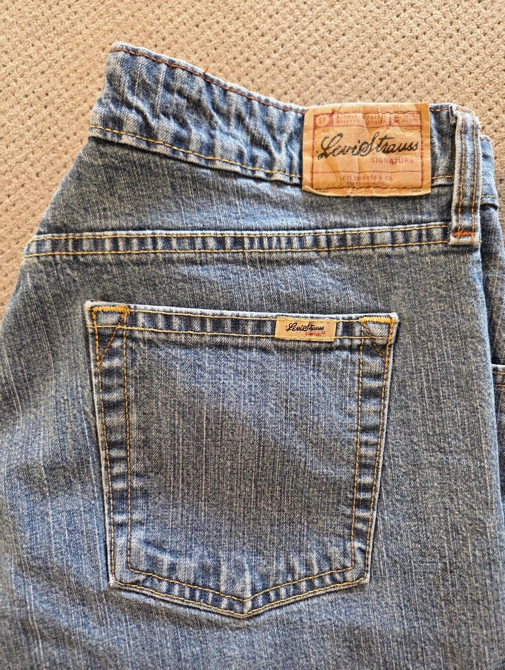Y2k 2005 Signature by Levi Strauss & Co. Comfort Stretch Capri Jeans Sz 16